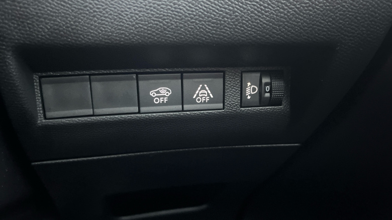 Peugeot 208 1.2 PureTech 100 Allure Premium + 5dr Petrol Hatchback